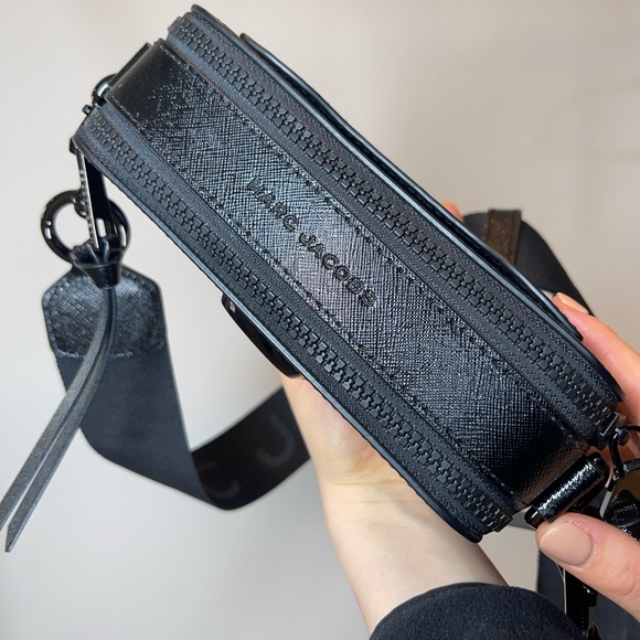 The Snapshot DTM in Black Marc Jacobs Saffiano Leather - Picture 6 of 6